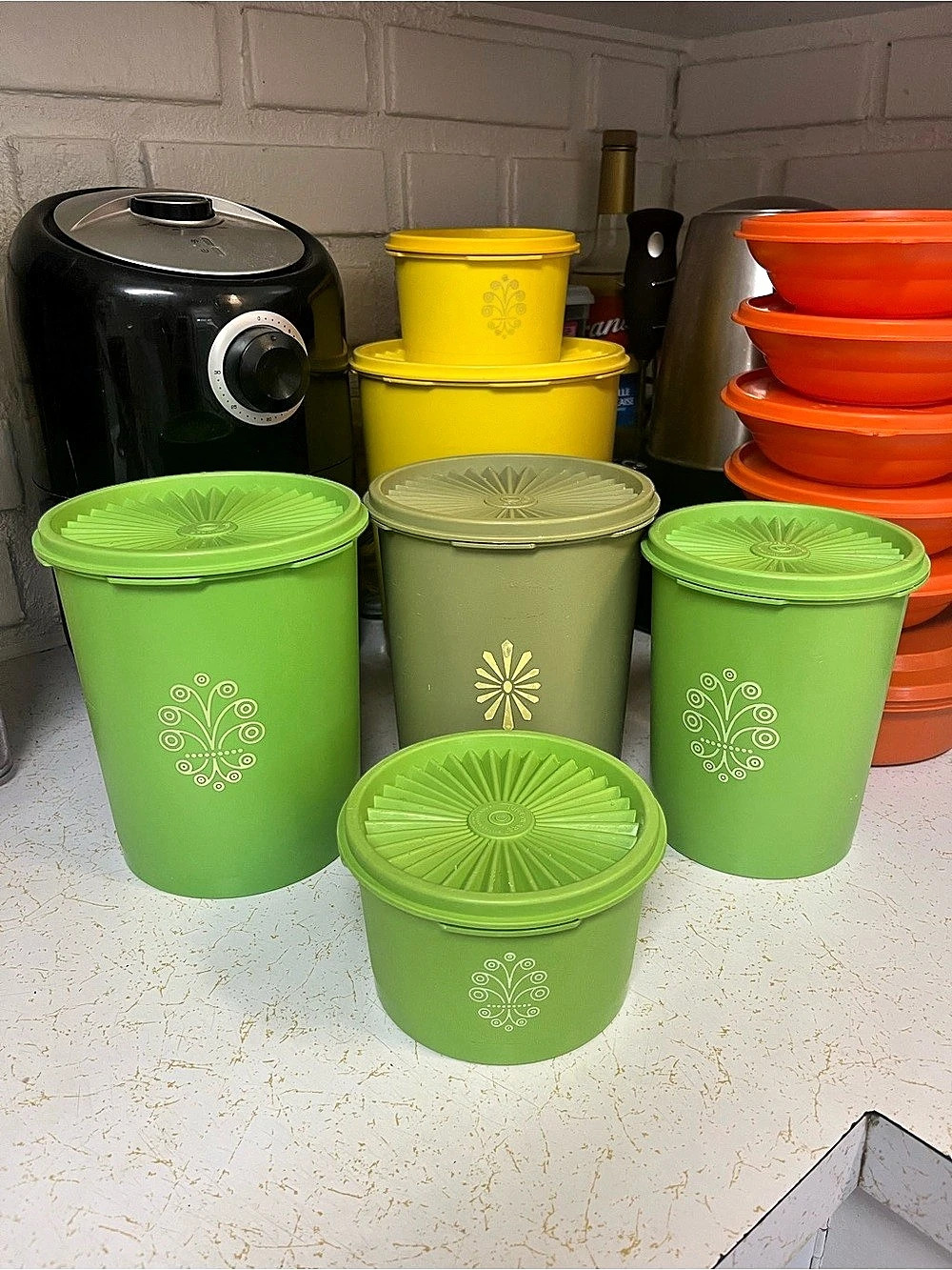 Tupperware Servalier Canister/Food Storage Set - Green